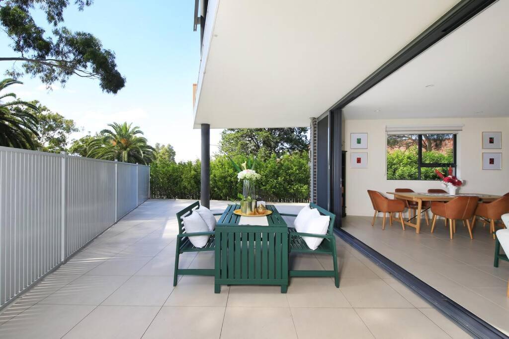 Apartment Lidcombe, Super Comfort, Stylish, Large 2bedrooms, 2 Bath, 2 Free Carpark, Parkview, Free Wifi Sydney