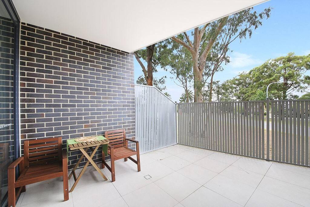 Lidcombe, Super Comfort, Stylish, Large 2bedrooms, 2 Bath, 2 Free Carpark, Parkview, Free Wifi
